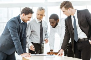 Al Plurale Online CEO Capitalism
